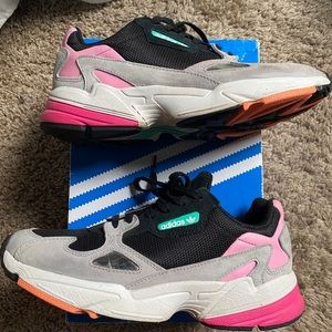 Adidas falcon sneaker